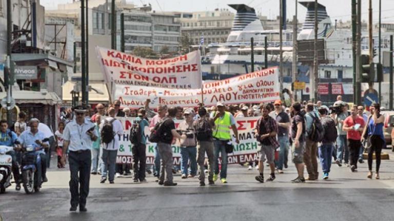 Σε κλιμάκωση των κινητοποιήσεων τους στα λιμάνια του Πειραιά και της Θεσσαλονίκης προχωρούν οι εργαζόμενοι
