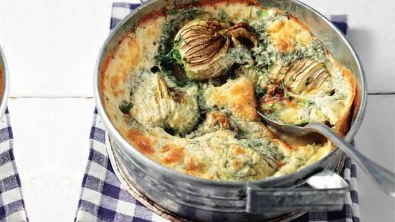 Η συνταγή της ημέρας είναι... Σφουγγάτο με κολοκυθοανθούς και καλοκαιρινά λαχανικά