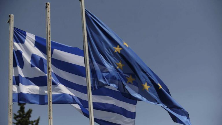 Spiegel: Την Ελλάδα την περιμένει προσφυγικό, ύφεση, πιθανά και εκλογές