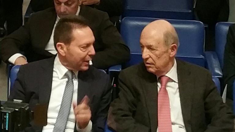 Διαψεύδει ο Σημίτης την συνάντηση με τον Στουρνάρα 