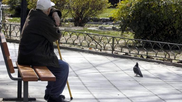 Θέλεις επικουρική; Περίμενε 5 χρόνια