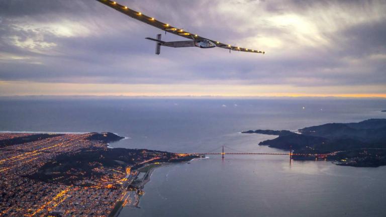 Το Solar Impulse 2 απογειώθηκε από τη Νέα Υόρκη για να διασχίσει τον Ατλαντικό