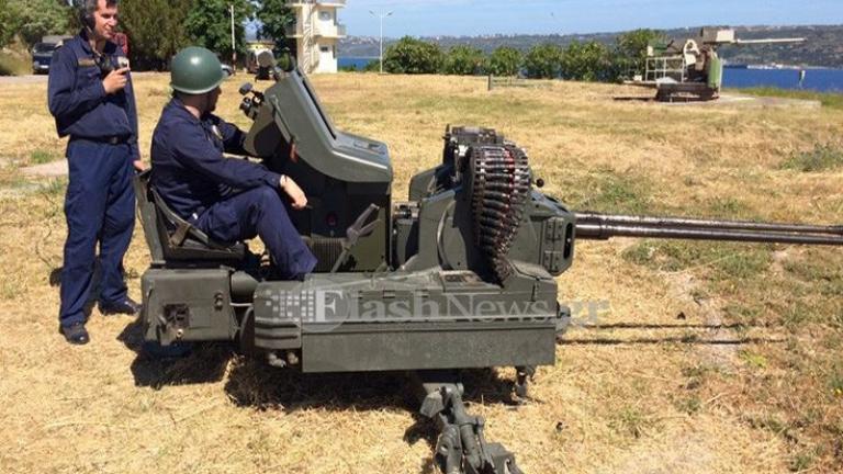 Άσκηση με πραγματικά πυρά ενάντια σε στόχο που πλησίαζε στη Σούδα (ΦΩΤΟ-ΒΙΝΤΕΟ)