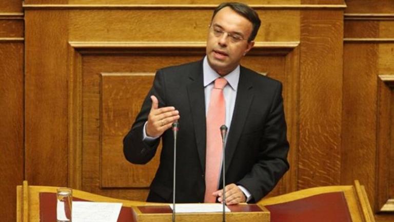 Σταϊκούρας: Ο κ. Τσίπρας μας γυρίζει διαρκώς στο παρελθόν