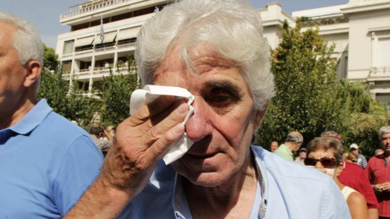 ΚΚΕ: Η συγκυβέρνηση ΣΥΡΙΖΑ - ΑΝΕΛ διέταξε την επίθεση με χημικά στους συνταξιούχους