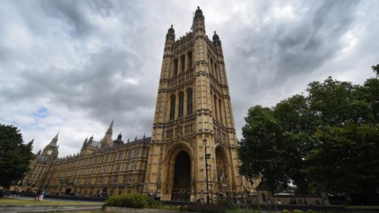 Λήξη συναγερμού στο Λονδίνο-Καμιά απειλή για το κοινοβούλιο