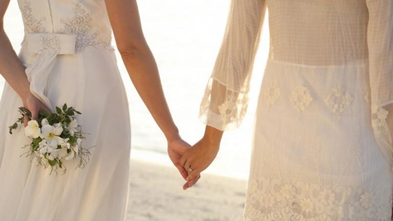 Τελέστηκε ο πρώτος γάμος μεταξύ γυναικών στην Ηλεία 