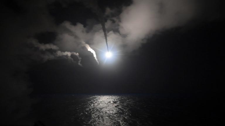 Βομβαρδισμός Συρίας: Οι ΗΠΑ εξαπέλυσαν 59 πυραύλους εναντίον της Συρίας ως απάντηση στη χρήση χημικών