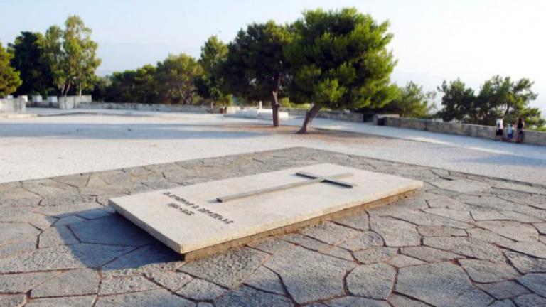 Διαψεύδει το υπ. Οικονομικών ότι παραχωρούνται στο Υπερταμείο οι τάφοι Βενιζέλων