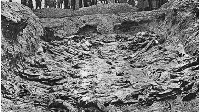 Κατίν: Εκεί που εκτελέστηκαν τουλάχιστον 20.000 Πολωνοί - Η παραδοχή της Ρωσίας 50 χρόνια μετά...