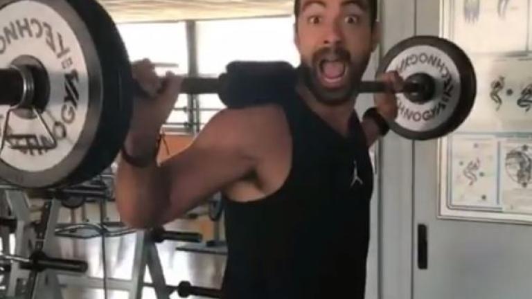 Σάκης Τανιμανίδης: Γυμναστική με τρέλα 