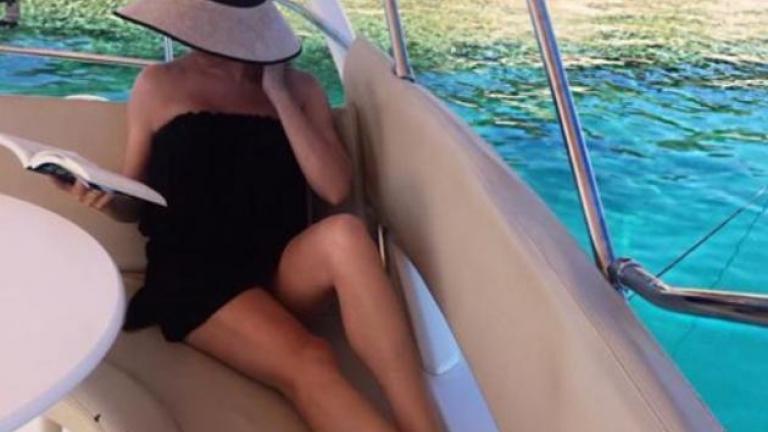 Συνεχίζει τις καλοκαιρινές της διακοπές η Τατιάνα Στεφανίδου και η οικογενειά της (ΦΩΤΟ)