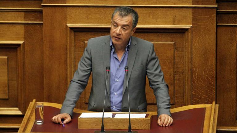 Θεοδωράκης: Είμαστε μπροστά σε μία αποικιοκρατία
