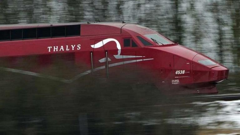 Η σφοδρή θύελλα καθήλωσε τρένο Thalys στη βόρεια Γαλλία