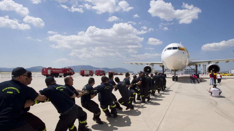 To 1ο Plane Pull στην Ελλάδα για «Το Χαμόγελο του Παιδιού»!