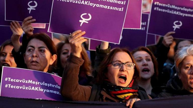 Τουρκία: Μετά το σάλο αποσύρεται το νομοσχέδιο για την σεξουαλική κακοποίηση ανηλίκων
