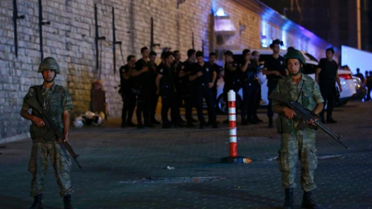 Πραξικόπημα στην Τουρκία: Συνελήφθησαν 11 κομάντος για απόπειρα απαγωγής του Ερντογάν