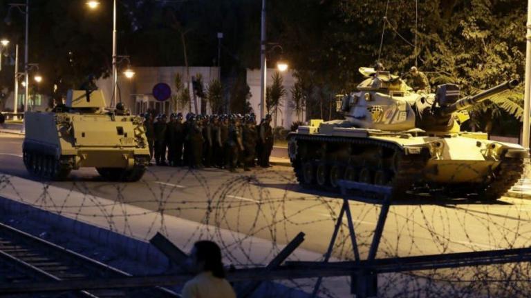 Παραμένει σε κλοιό δυνάμεων ασφαλείας και τανκς του Ερντογάν η βάση του Ιντσιρλίκ