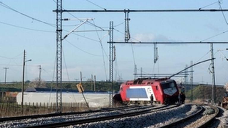 Εκτροχιάστηκε τρένο στην Λάρισα