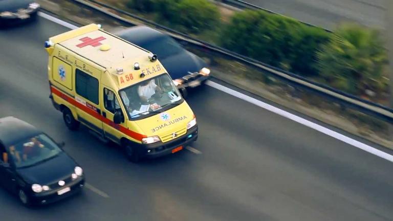 Ένας νεκρός και δύο τραυματίες σε τροχαίο δυστύχημα στο δρόμο προς Χαλκιδική