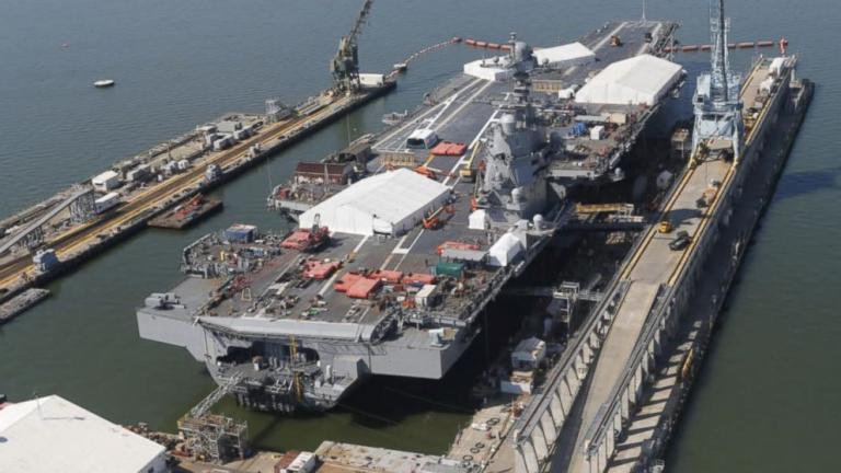 Ο Τραμπ θέλει 12 αεροπλανοφόρα ώστε το Πολεμικό Ναυτικό της χώρας του να γίνει «ισχυρότερο από ποτέ»