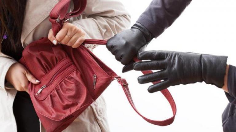 Τσάντα με 55.000 ευρώ άρπαξαν άγνωστοι από γυναίκα στο Λαγκαδά Θεσσαλονίκης