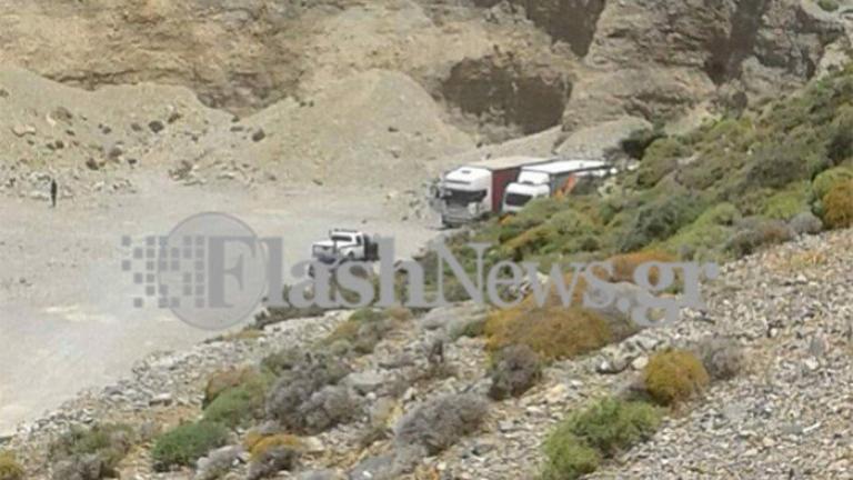 Νταλικές περέμεναν πλοίο με λαθραία τσιγάρα στην Κρήτη 