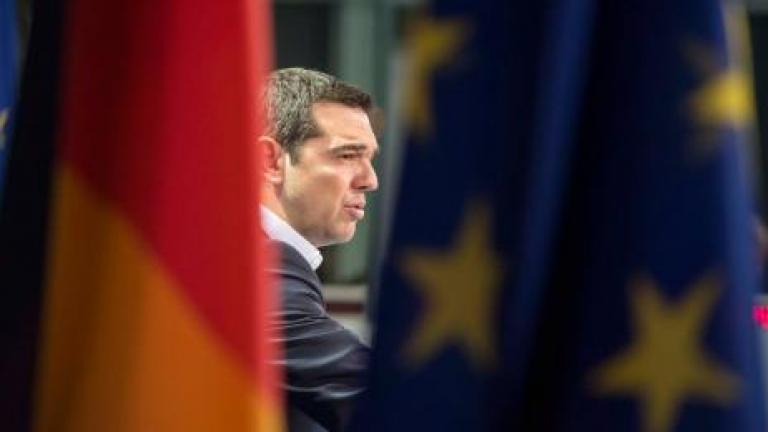 Στρατούλης και πρώην υπουργός της κυβέρνησης Μαδούρο κάνουν λόγο για σχέδιο του ΣΥΡΙΖΑ που θα έβγαζε την Ελλάδα από το ευρώ   