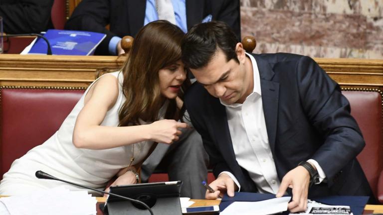 Στο υπουργείο Εργασίας ο πρωθυπουργός - Ανακοινώσεις για ανεργία και αδήλωτη εργασία