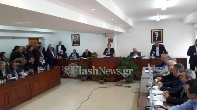 Έδιωξε τους δημοσιογράφους από σύσκεψη με αγρότες ο Αλ. Τσίπρας - Ενταση και με αγρότες (Βίντεο - φωτό)