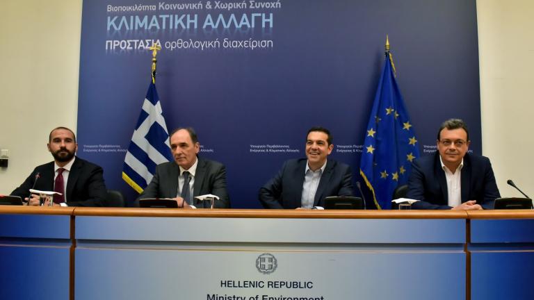 «Στροφή» Τσίπρα για το χρέος - «Ισως δεχτούμε την πρόταση Σόιμπλε»