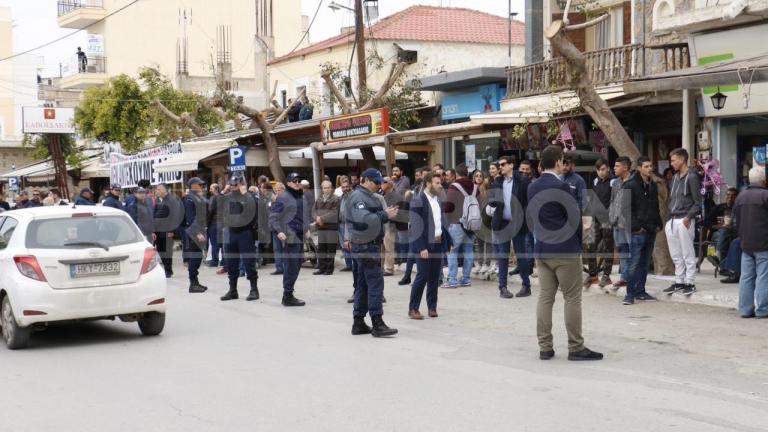 ΑΠΟΚΛΕΙΣΤΙΚΟ - Έντονες αποδοκιμασίες εναντίον Τσίπρα στο Δημαρχείο Φαιστού (ΦΩΤΟ+ΒΙΝΤΕΟ) 