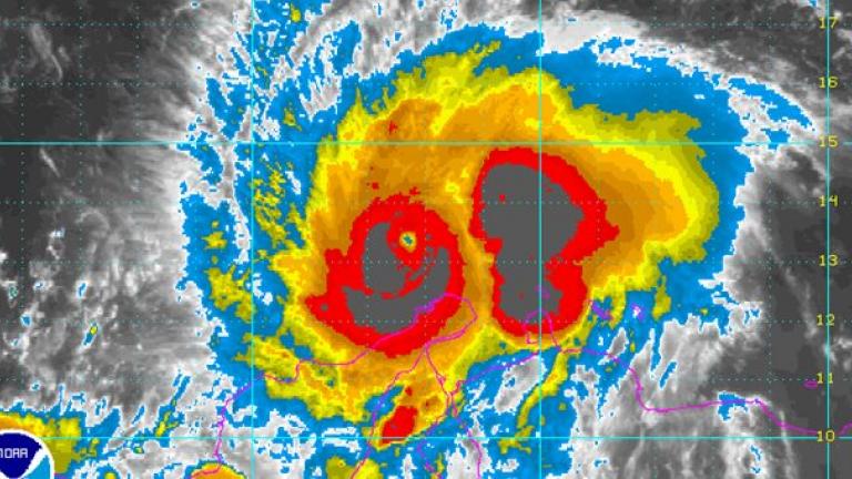 Μαζική απομάκρυνση 1 εκατομμυρίου κατοίκων ετοιμάζουν οι ΗΠΑ λόγω του τυφώνα Matthew