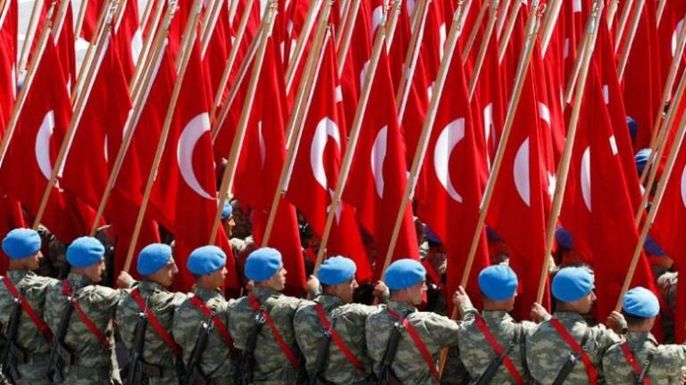 Ο Ερντογάν συνέλαβε 9 συνταγματάρχες στα Κατεχόμενα