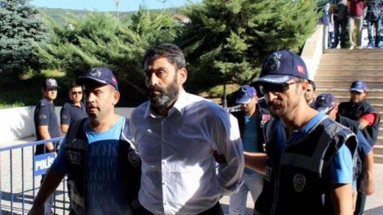 Ο Ερντογάν φυλακίζει επιθεωρητές που ερευνούσαν ίδρυμά της οικογένειας του
