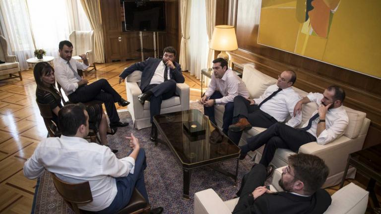 Επίθεση της κυβέρνησης σε Σόιμπλε και ΔΝΤ!