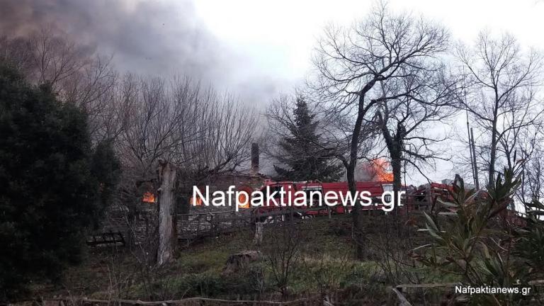 Σε ύφεση βρίσκεται η φωτιά στην Ιερά Μονή Βαρνάκοβας-Μεγάλες οι καταστροφές (ΦΩΤΟ+ΒΙΝΤΕΟ)