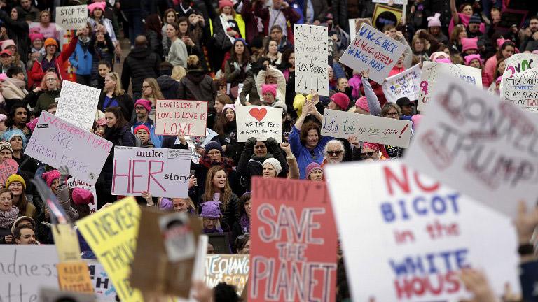 Περισσότερο από ένα εκατομμύριο γυναίκες σε 70 χώρες διαδήλωσαν ενάντια στον Τραμπ
