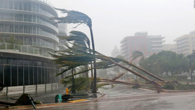 Κυκλώνας Ίρμα: Σε κατάσταση μείζονος φυσικής καταστροφής η Φλόριντα