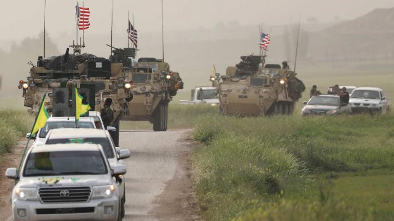 Οι ΗΠΑ ξεκίνησαν τον εξοπλισμό των Κούρδων μαχητών της Συρίας
