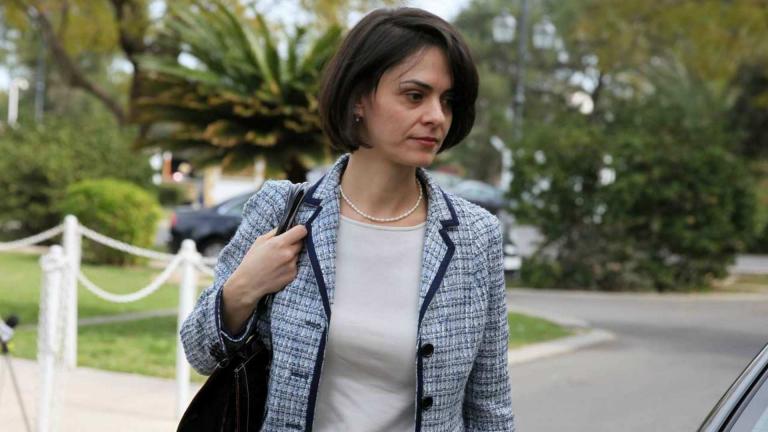 Μείωση του αφορολόγητου στα 5.000 ευρώ συζητούν τώρα με την τρόικα!