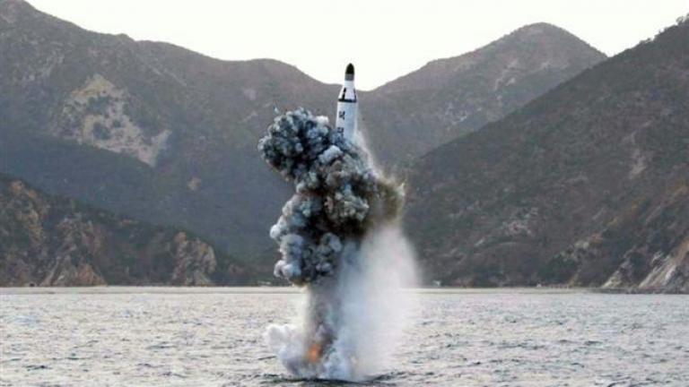 Η Β. Κορέα εκτόξευσε υποβρύχιο πύραυλο στα ύδατα της Ιαπωνίας