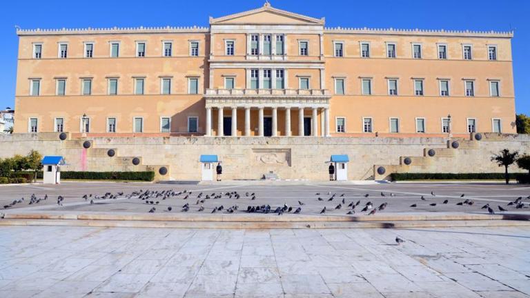 SZ: Ψευδαίσθηση ότι μια αλλαγή κυβέρνησης θα λύσει το ελληνικό πρόβλημα