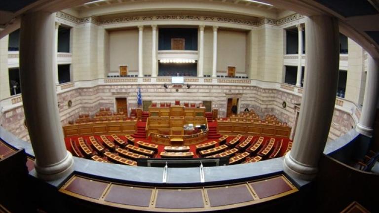 Κατατέθηκε το φορονομοσχέδιο - Τι αλλάζει σε ΕΝΦΙΑ,τέλη κυκλοφορίας και χρέη στην εφορία 