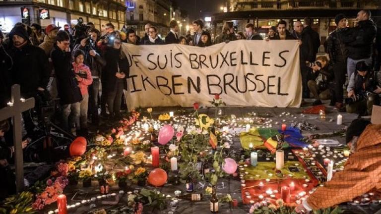 Πορεία χιλιάδων κατοίκων των Βρυξελλών ενάντια στις τρομοκρατικές επιθέσεις