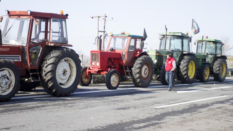 Αγρότες Κιλκίς: Σε συμβολικό αποκλεισμό στον κόμβο στο Χέρσο, που οδηγεί στο τελωνείο της Δοϊράνης