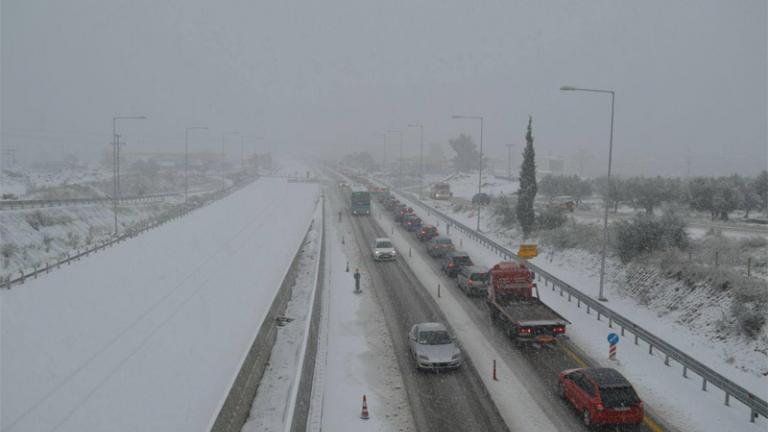 Συνεχίζεται η κακοκαιρία και τα προβλήματα