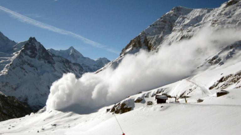 Γαλλία: Τέσσερις νεκροί από χιονοστιβάδα σε χειμερινό θέρετρο