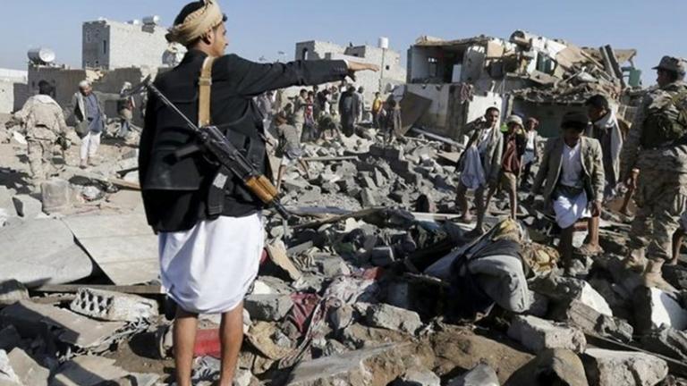 Πολύνεκροι βομβαρδισμοί στην Υεμένη