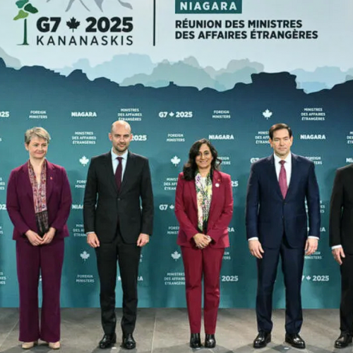g7